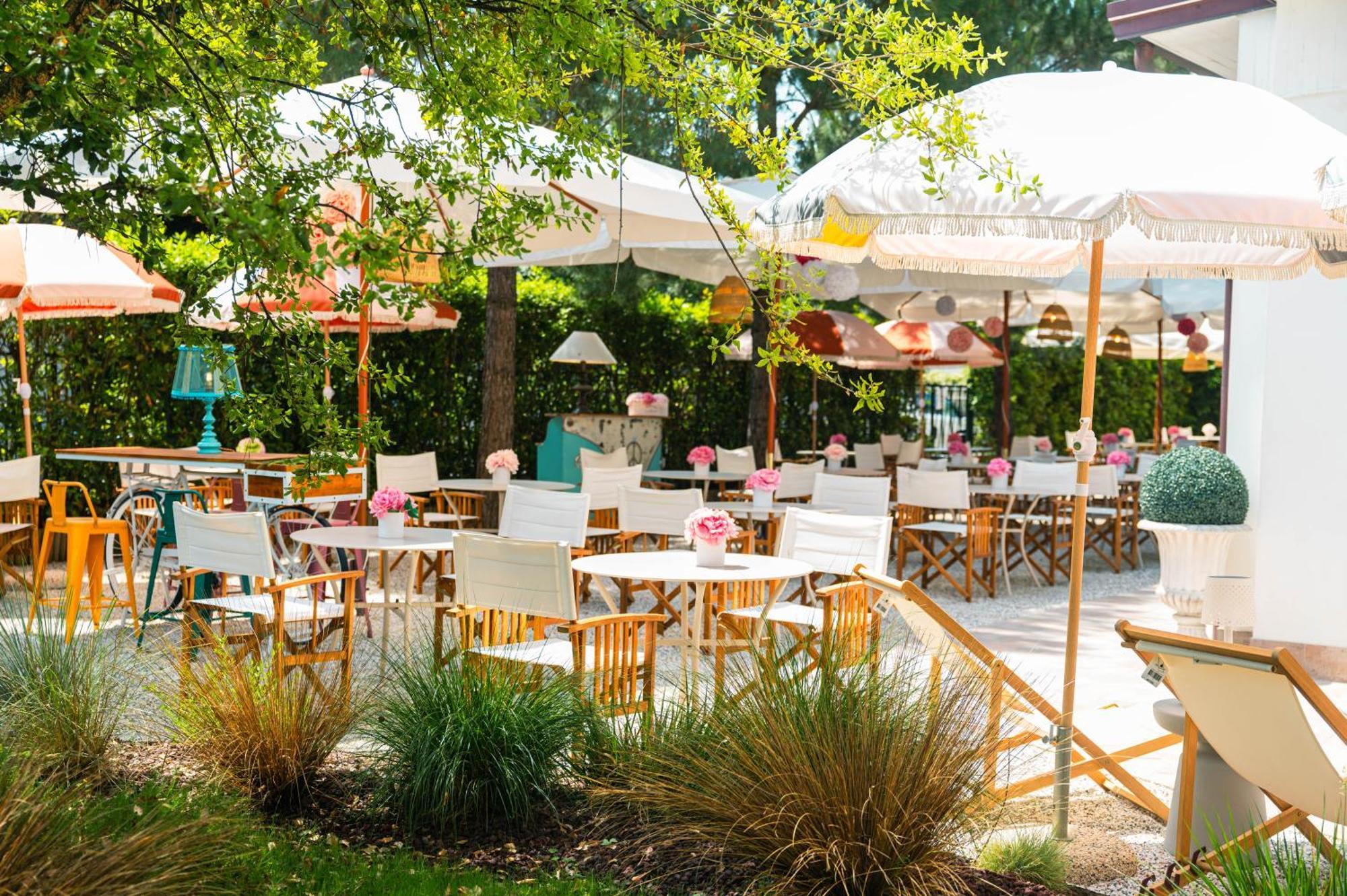 Hotel La Pineta Al Mare Forte dei Marmi Exterior foto